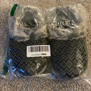 size 11 women’s slippers